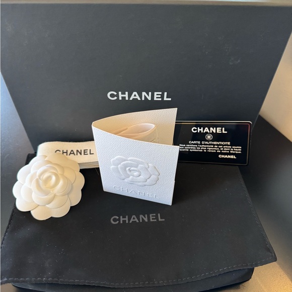 Authentic Chanel WOC caviar black gold hardware. - Picture 2 of 13